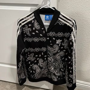 Adidas paisley style jacket. Size S. Excellent condition.